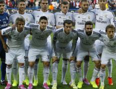 库里连续五场比赛得分超过问鼎冠军，独行侠挑战极限！